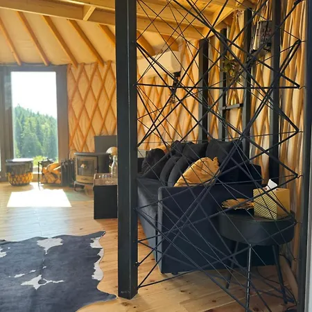 Mucharskie Echo Jurta & Sauna Z Widokiem Na Jezioro * Dabrowka (Wadowice)